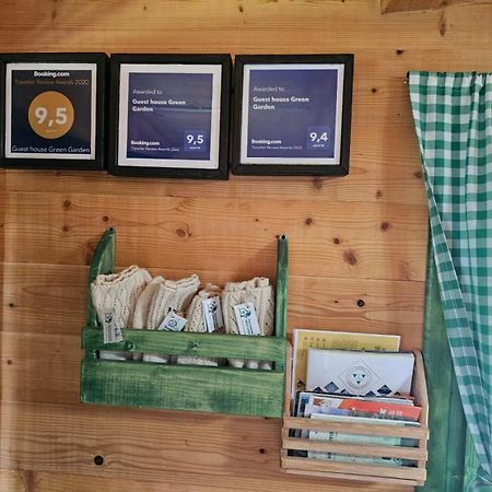 Guest House Green Garden 모이코바츠 외부 사진