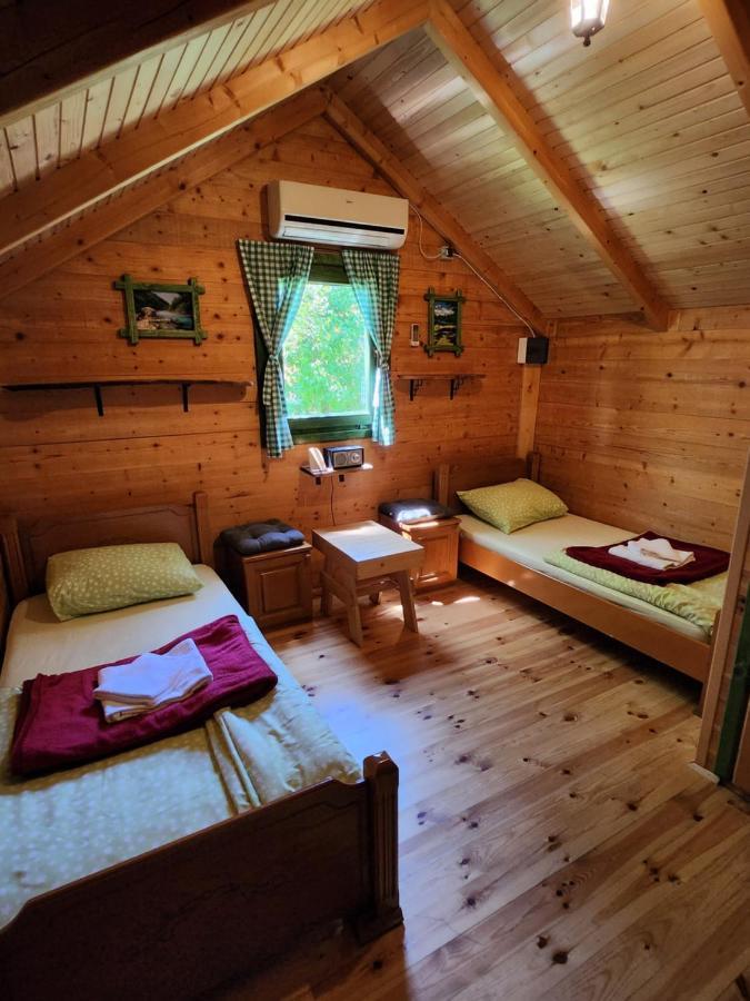 Guest House Green Garden 모이코바츠 외부 사진